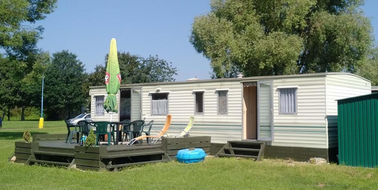Mobilni Dum U Goldy Hotel Ceska Skalice Exterior photo